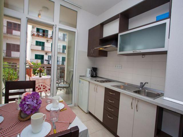 Apartmani Dana Makarska Exterior photo